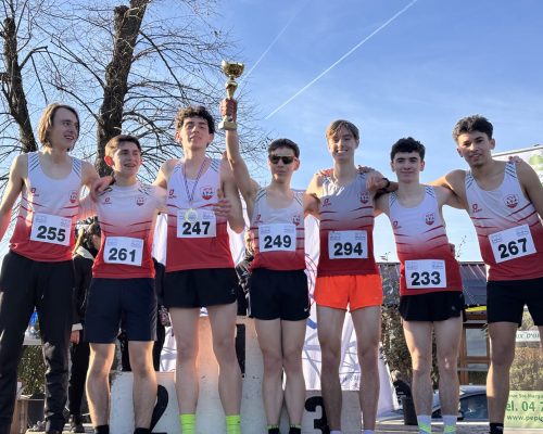 Louis Estublier et l&rsquo;équipe Cadets Champion du Rhone de Cross