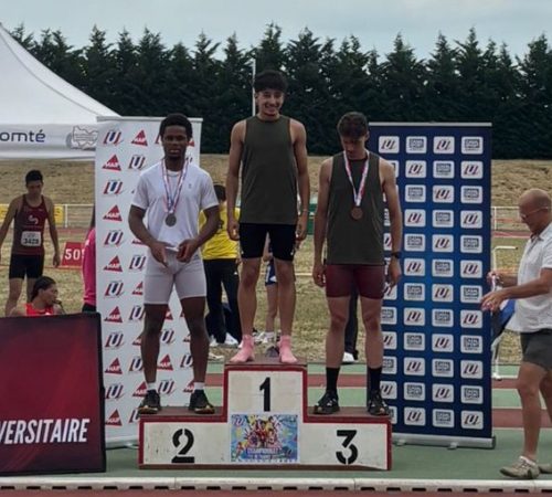 Dylann Tchuenkam vice-champion de France Universitaire sur 400m Dylann Tchuenkam vice-champion de France Universitaire sur 400m